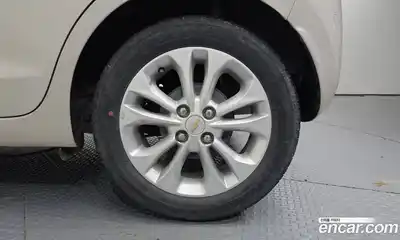 Chevrolet Spark 2021 1.0 автомат (гидро), миниатюра 7