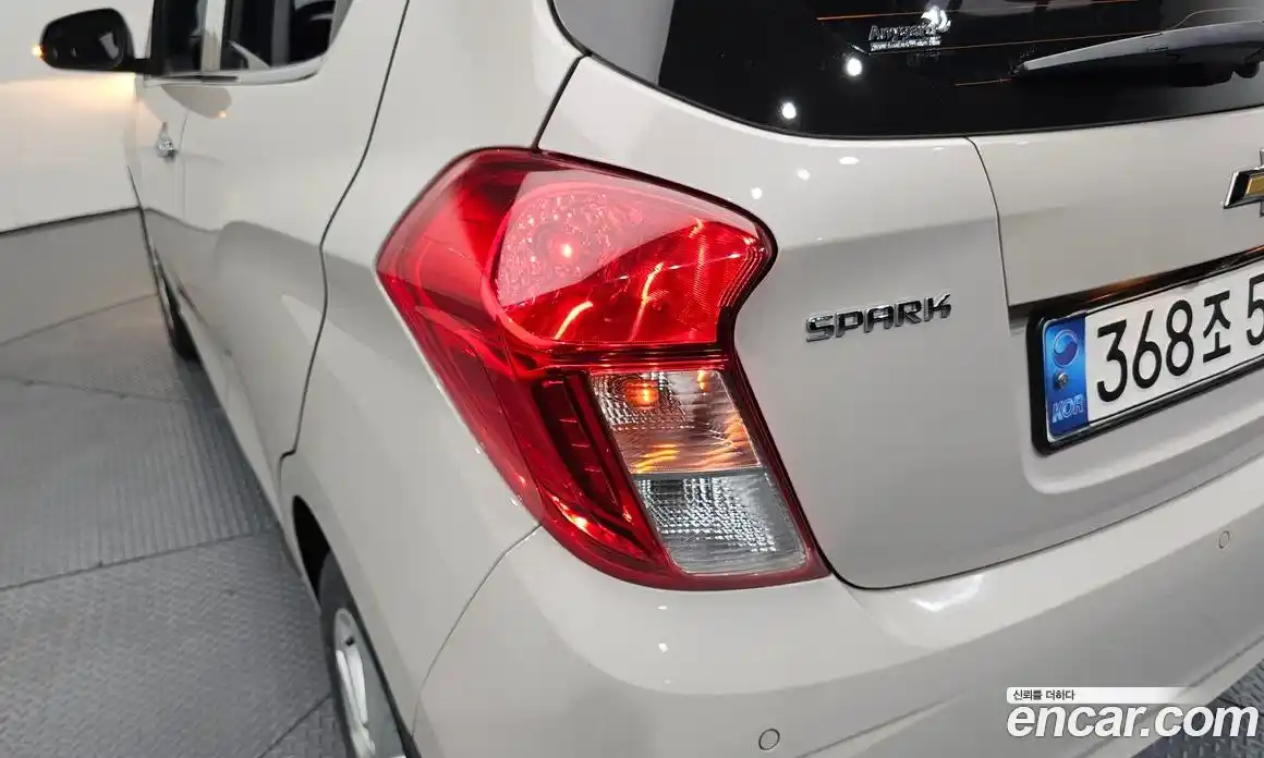 Chevrolet Spark 2021 1.0 автомат (гидро), фото 9
