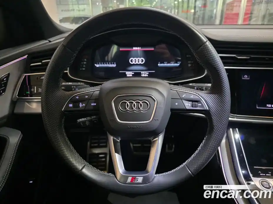Audi Q8 2023 3.0 автомат (гидро), фото 13