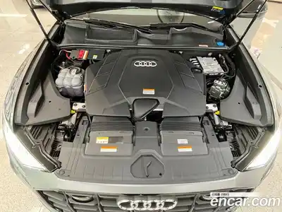 Audi Q8 2023 3.0 автомат (гидро), миниатюра 6