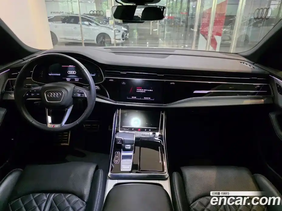 Audi Q8 2023 3.0 автомат (гидро), фото 7