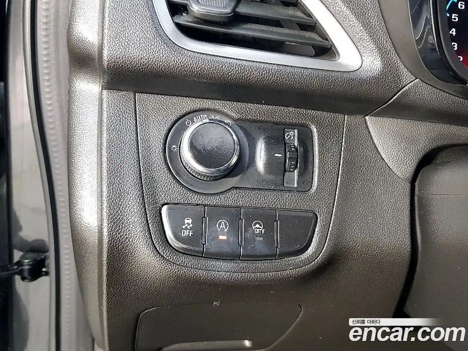 Chevrolet Spark 2019 1.0 автомат (гидро), фото 11