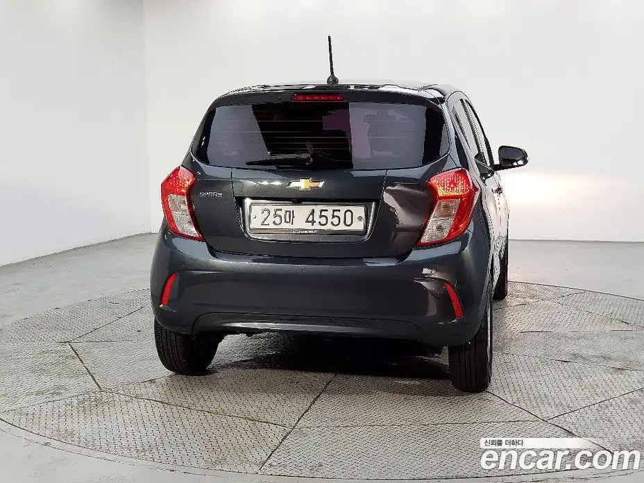 Chevrolet Spark 2019 1.0 автомат (гидро), фото 3
