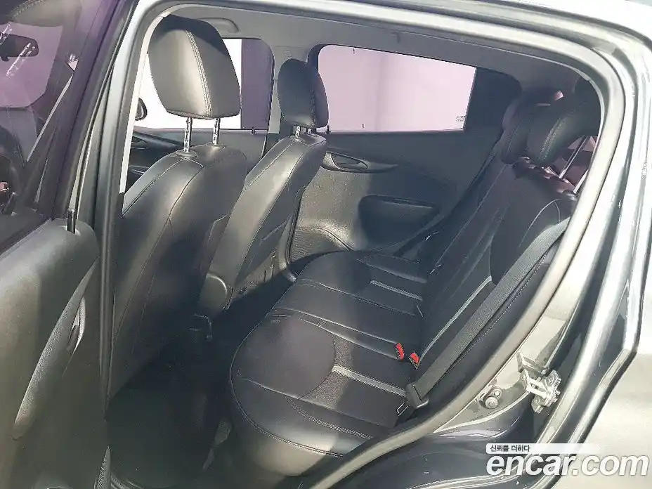 Chevrolet Spark 2019 1.0 автомат (гидро), фото 9