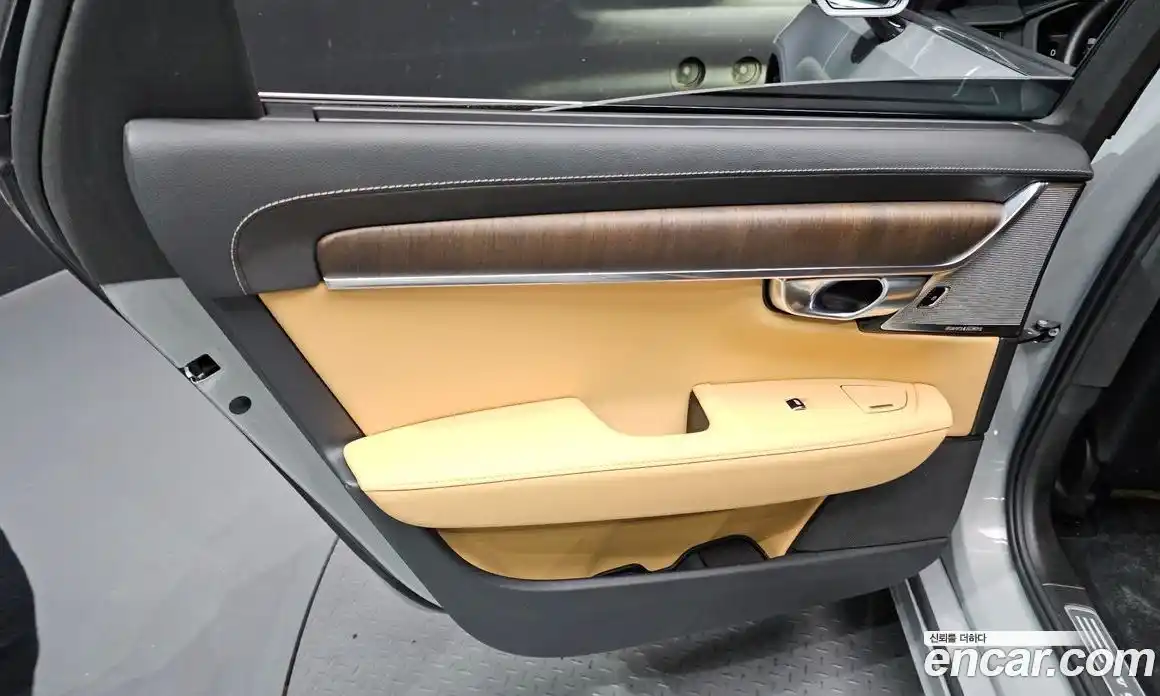 Volvo S90 2024 2.0 автомат (гидро), фото 15