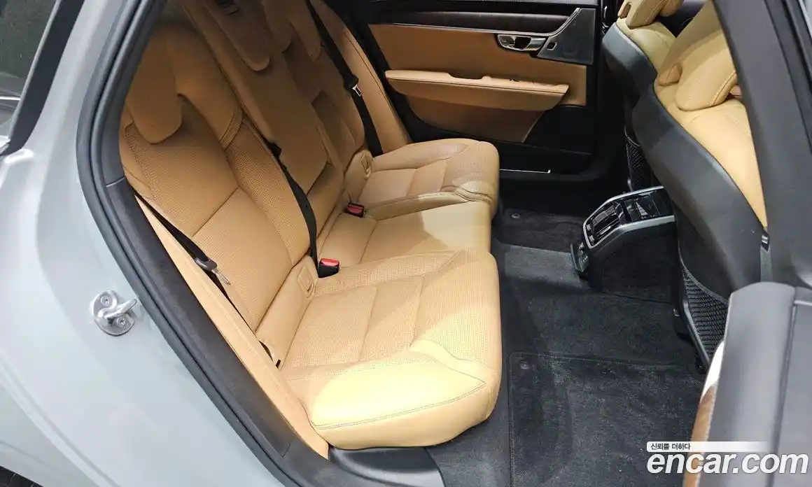 Volvo S90 2024 2.0 автомат (гидро), фото 18