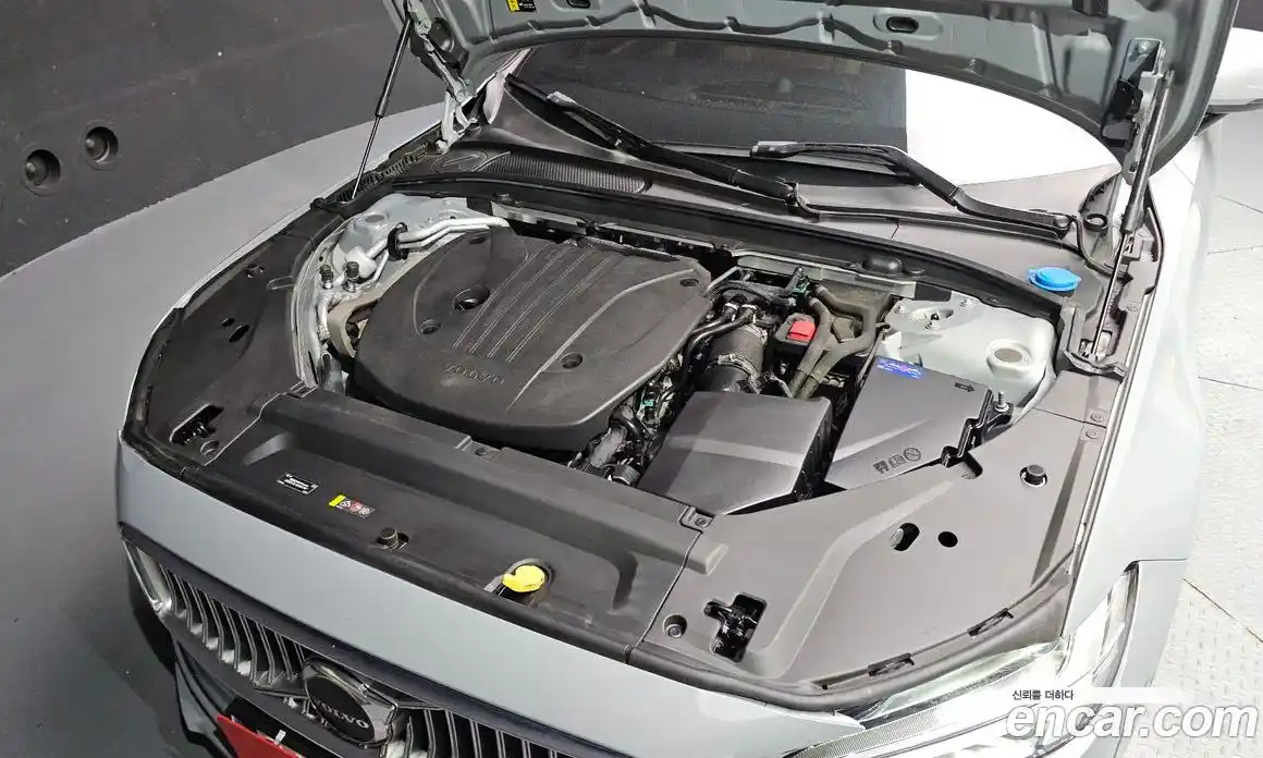 Volvo S90 2024 2.0 автомат (гидро), фото 6