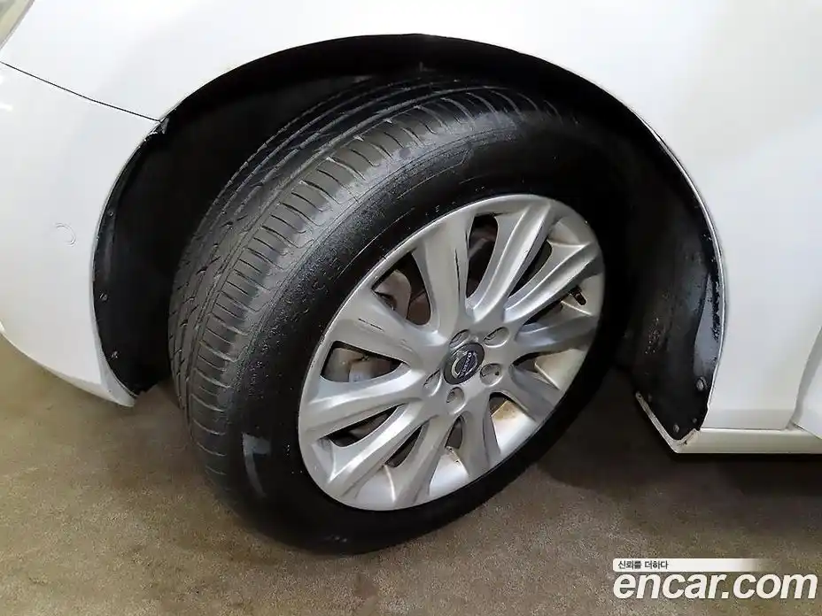 Volvo V40 2015 1.5 автомат (гидро), фото 19