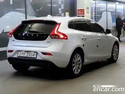 Volvo V40 2015 1.5 автомат (гидро), миниатюра 4