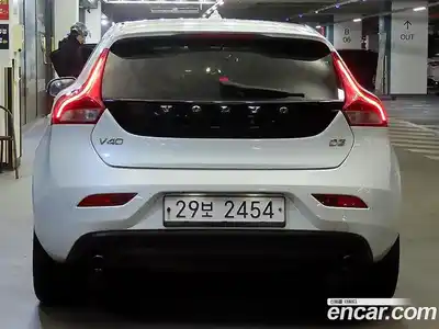 Volvo V40 2015 1.5 автомат (гидро), миниатюра 5