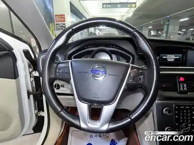 Volvo V40 2015 1.5 автомат (гидро), миниатюра 8