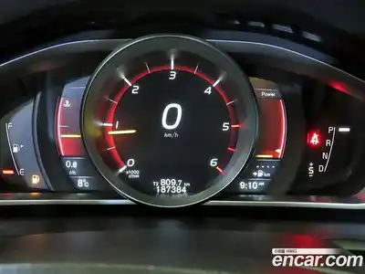 Volvo V40 2015 1.5 автомат (гидро), миниатюра 9