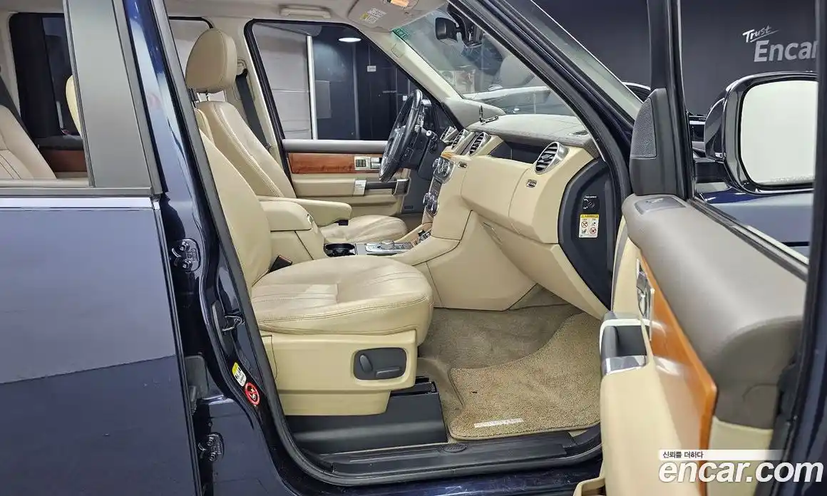 Land Rover Discovery 2014 3.0 автомат (гидро), фото 11