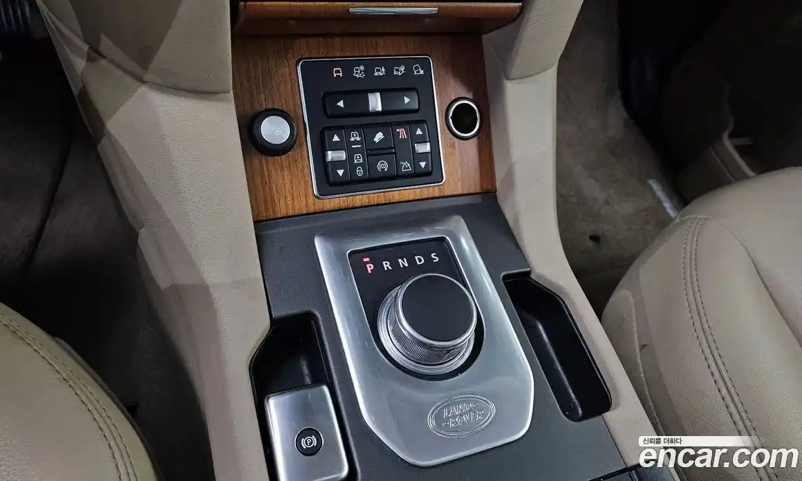 Land Rover Discovery 2014 3.0 автомат (гидро), фото 9