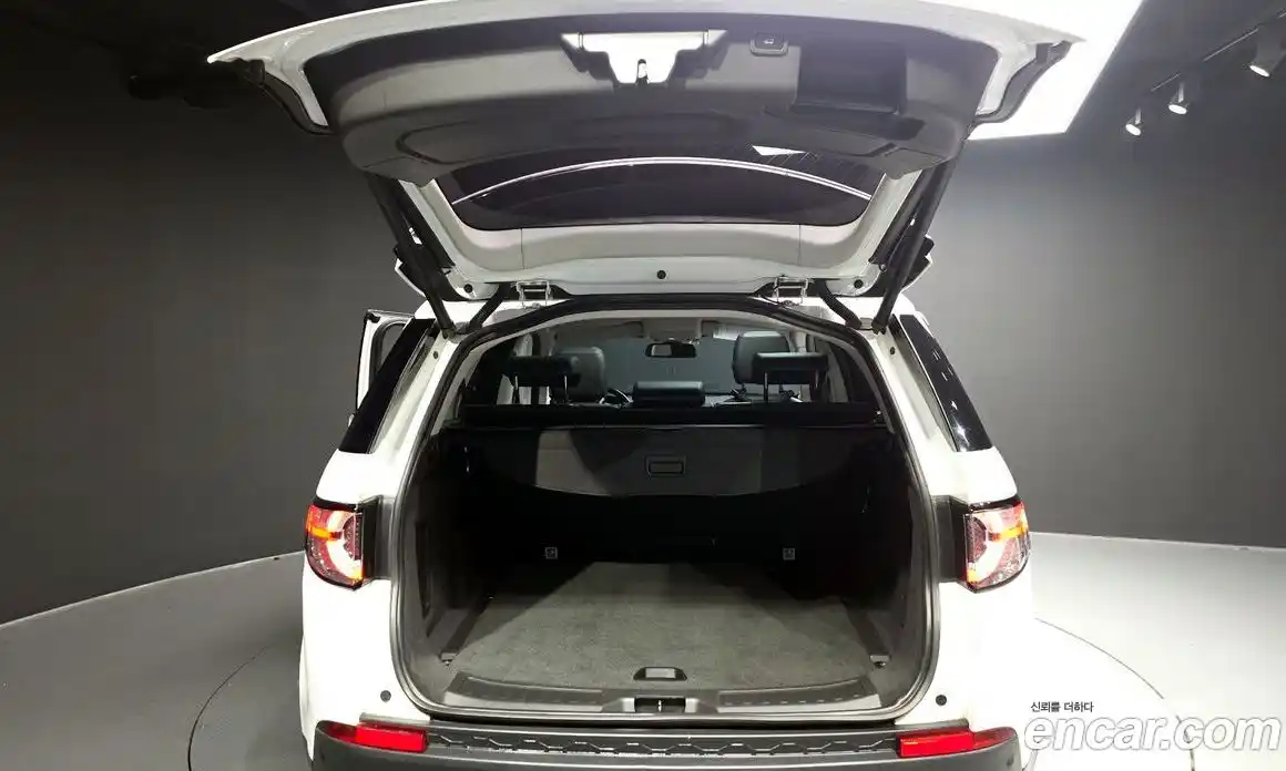 Land Rover Discovery Sport 2017 2.0 автомат (гидро), фото 20