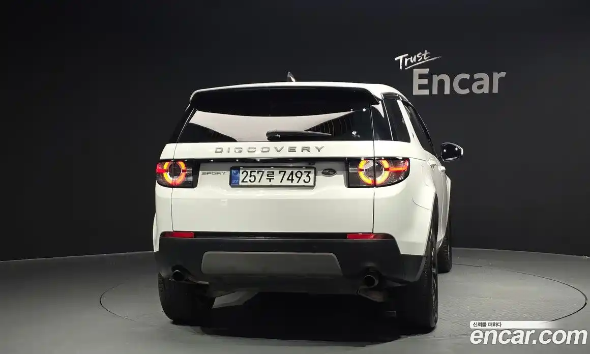 Land Rover Discovery Sport 2017 2.0 автомат (гидро), фото 4