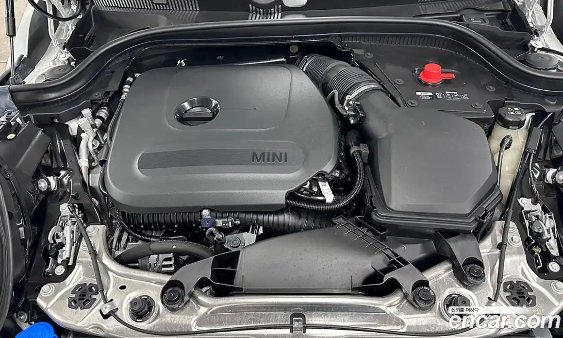 Mini Cooper 2025 2.0 автомат (гидро), фото 6