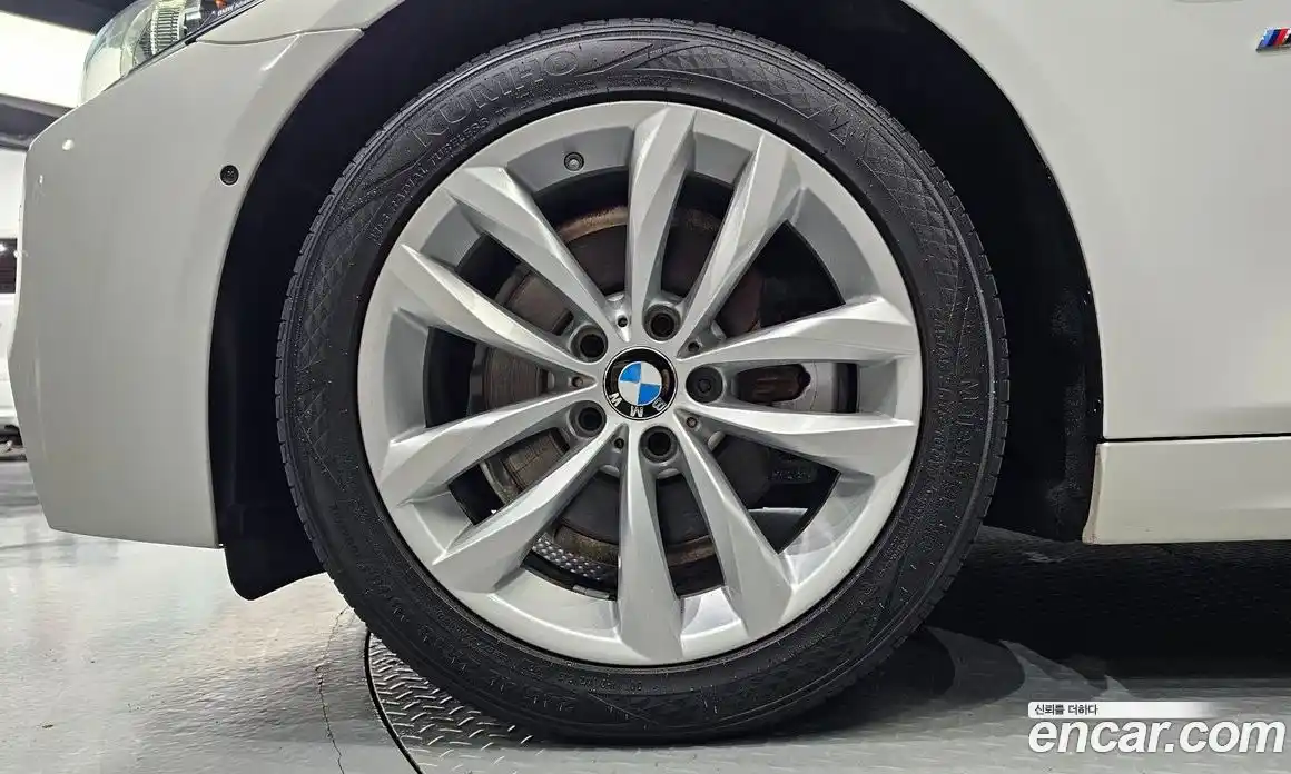 BMW 5 серия 2015 2.0 автомат (гидро), фото 5