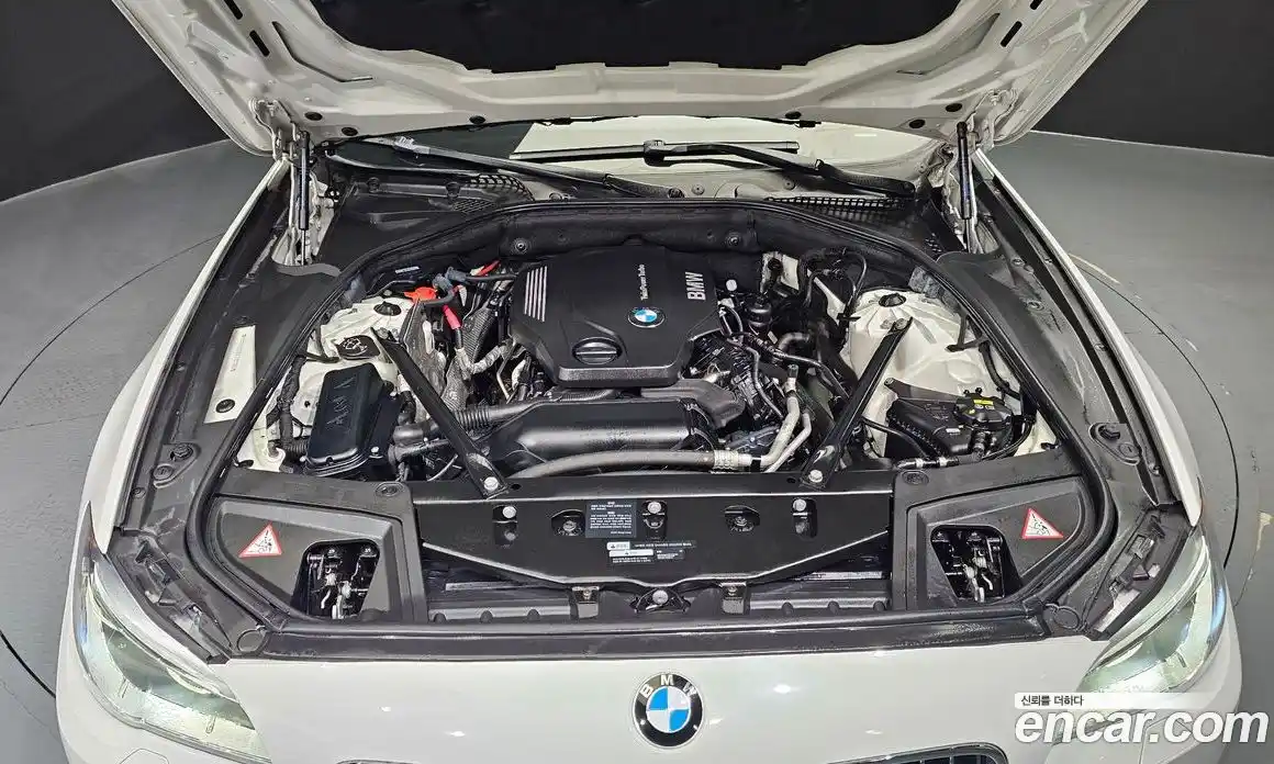 BMW 5 серия 2015 2.0 автомат (гидро), фото 6