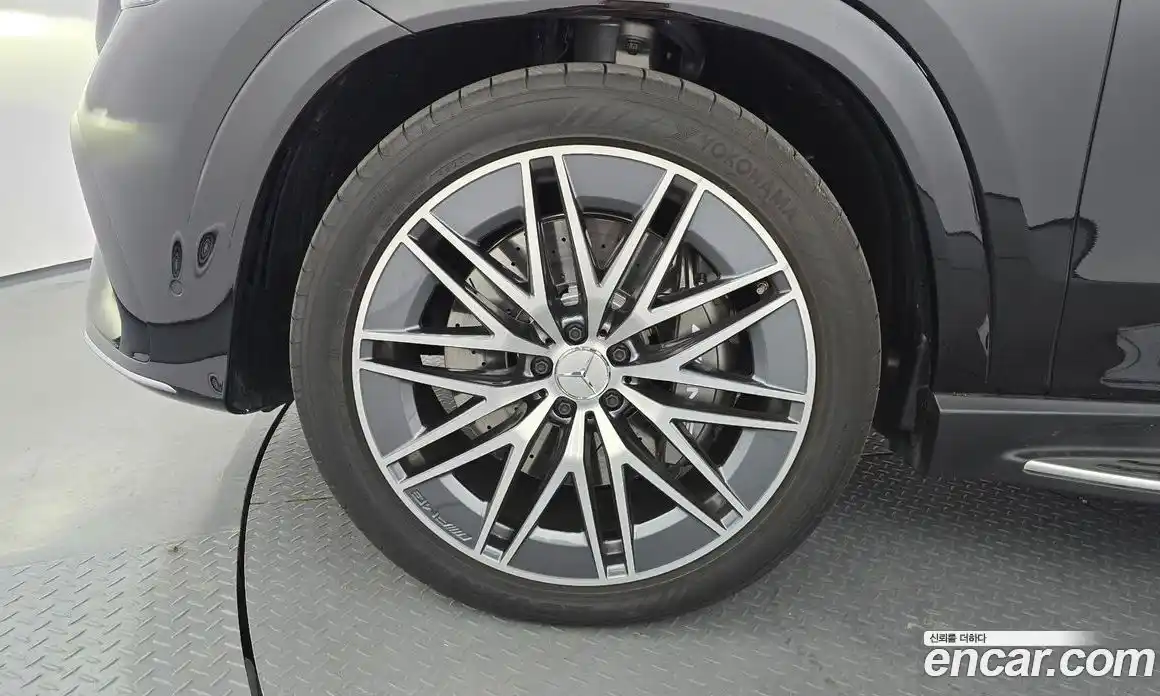 Mercedes-Benz GLE-Class 2025 3.0 гидро, фото 5