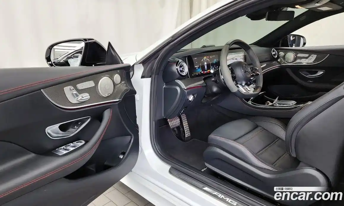 Mercedes-Benz E-Class 2023 3.0 автомат (гидро), фото 13