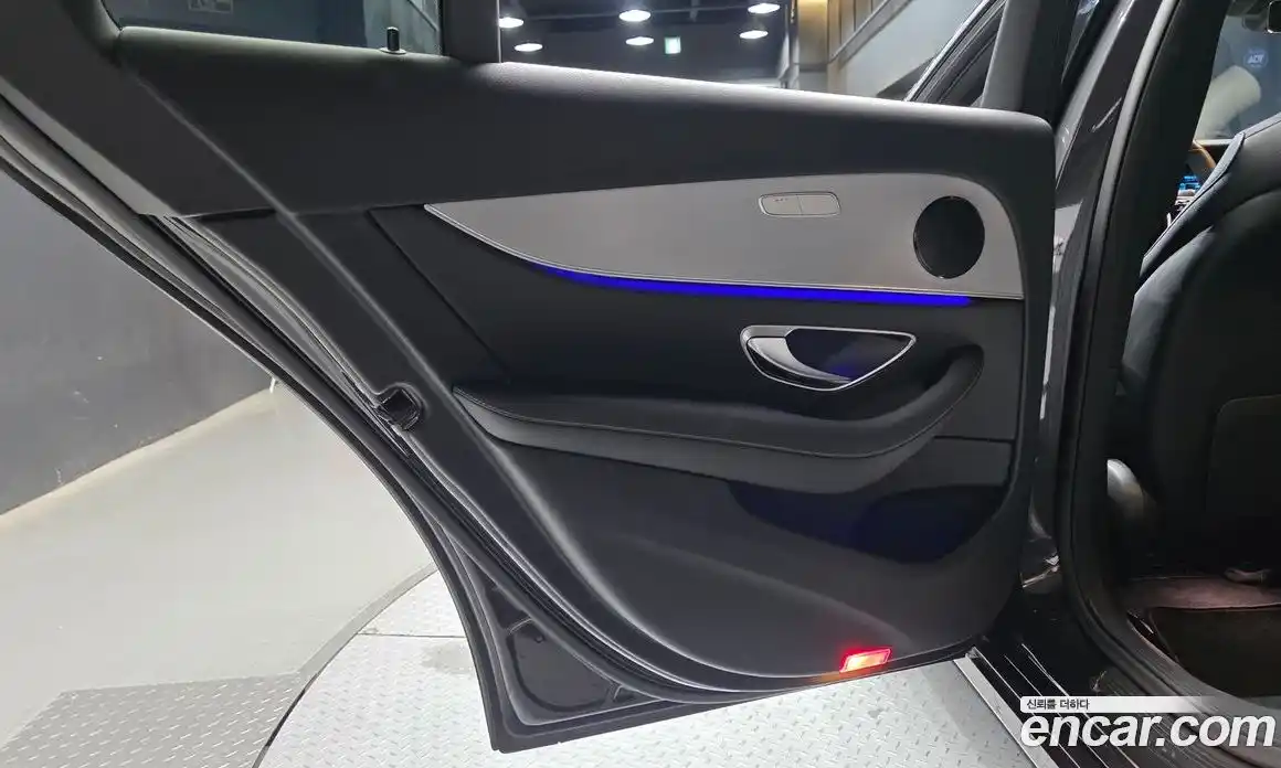 Mercedes-Benz E-Class 2021 2.0 автомат (гидро), фото 15