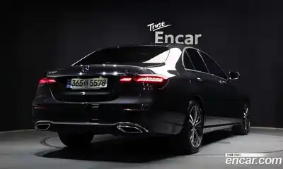 Mercedes-Benz E-Class 2021 2.0 автомат (гидро), миниатюра 2