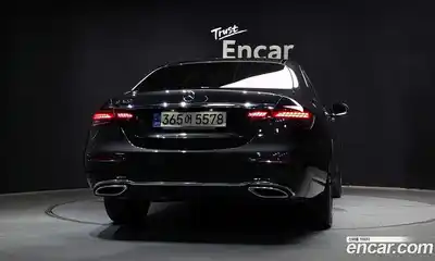 Mercedes-Benz E-Class 2021 2.0 автомат (гидро), миниатюра 4