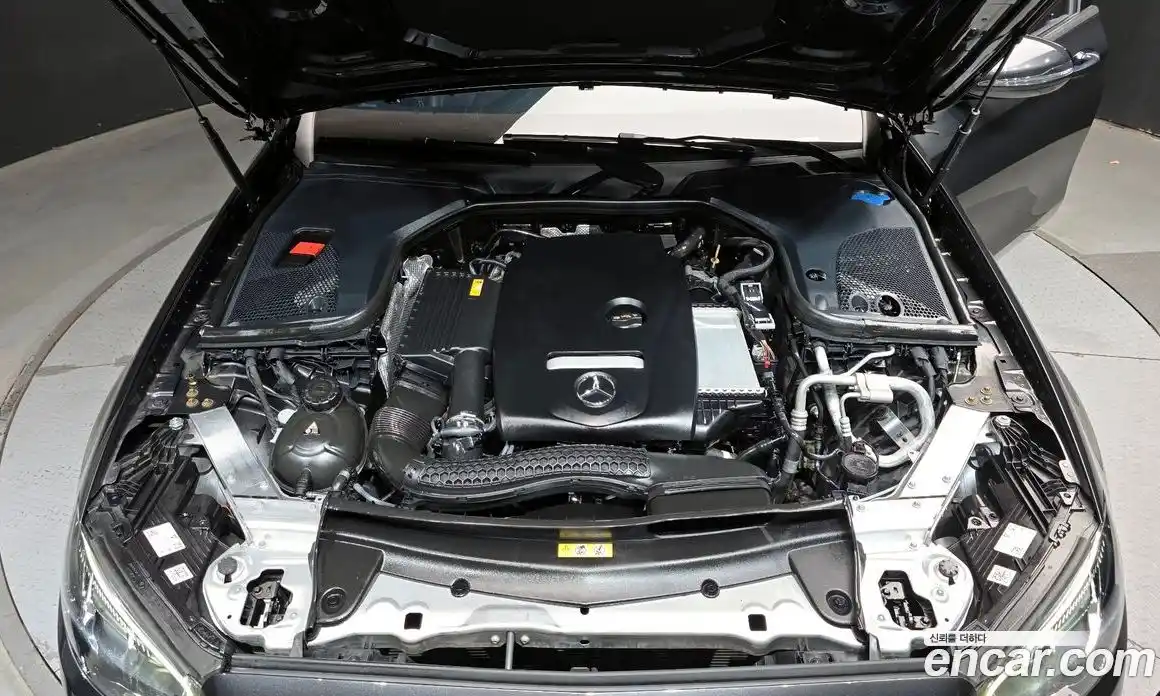 Mercedes-Benz E-Class 2021 2.0 автомат (гидро), фото 6