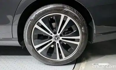 Mercedes-Benz E-Class 2021 2.0 автомат (гидро), миниатюра 7