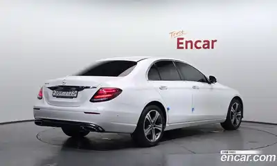 Mercedes-Benz E-Class 2018 1.9 автомат (гидро), миниатюра 2