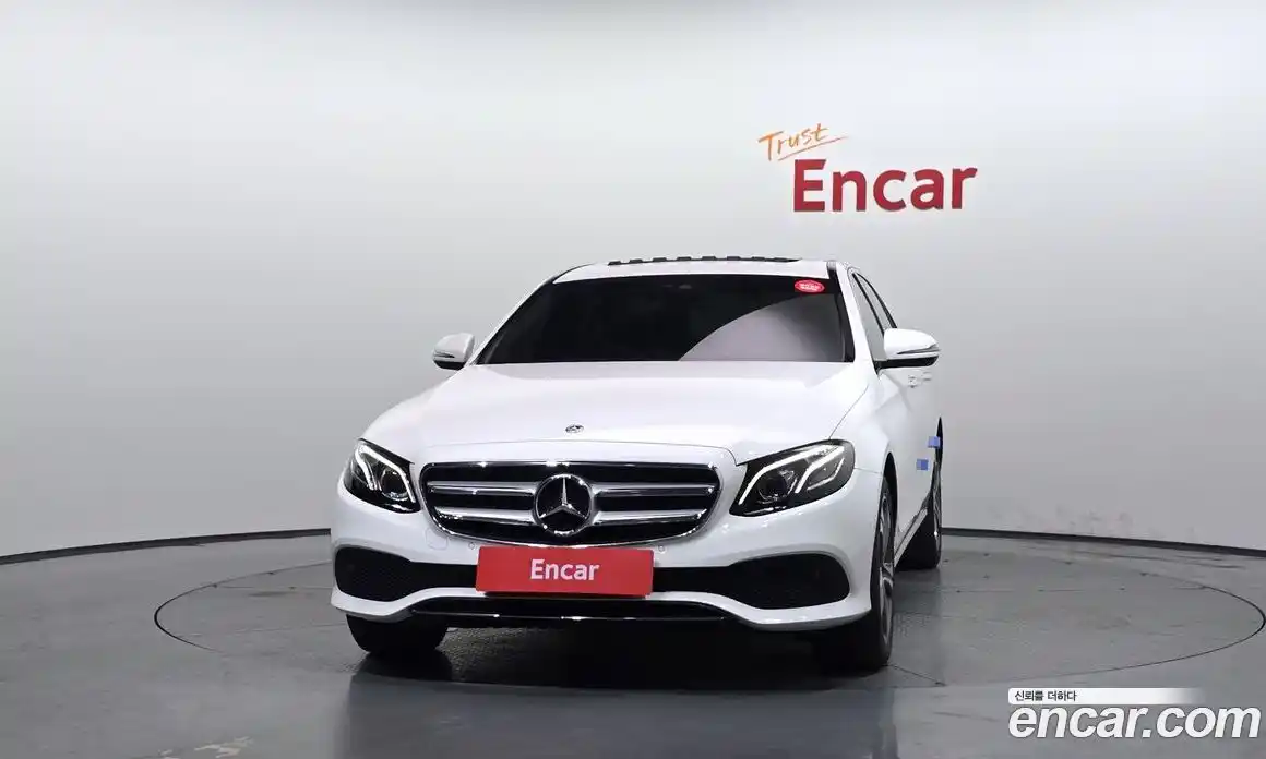 Mercedes-Benz E-Class 2018 1.9 автомат (гидро), фото 3