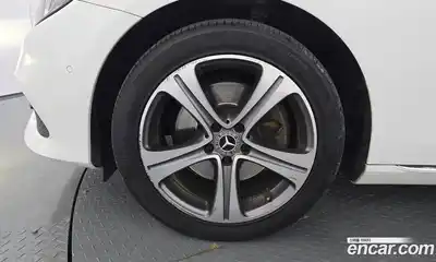 Mercedes-Benz E-Class 2018 1.9 автомат (гидро), миниатюра 5