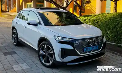 Audi Q4 e-tron, 2022, 25 000 км