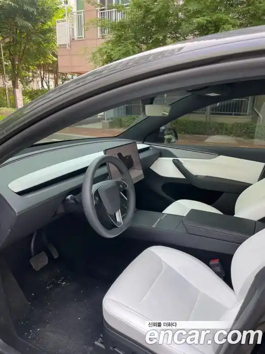 Tesla Model Y 2026 автомат (гидро), фото 11 Tesla Model Y 2026 автомат (гидро), фото 11