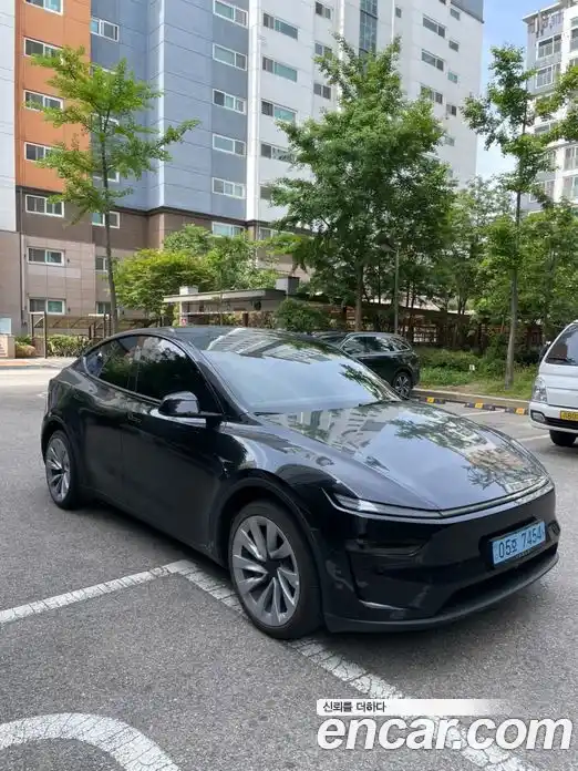 Tesla Model Y 2026 автомат (гидро), фото 3 Tesla Model Y 2026 автомат (гидро), фото 3
