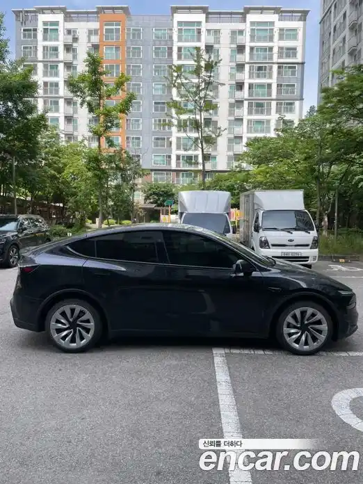 Tesla Model Y 2026 автомат (гидро), фото 5 Tesla Model Y 2026 автомат (гидро), фото 5