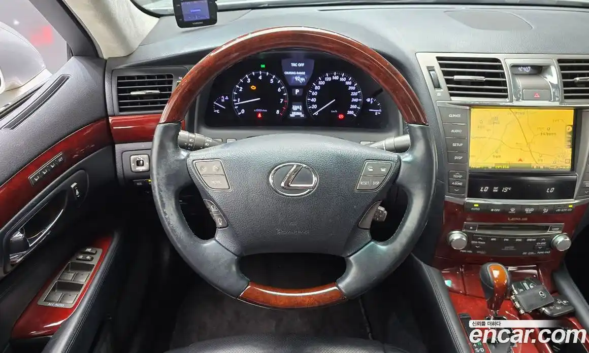 Lexus LS 2011 4.6 автомат (гидро), фото 13