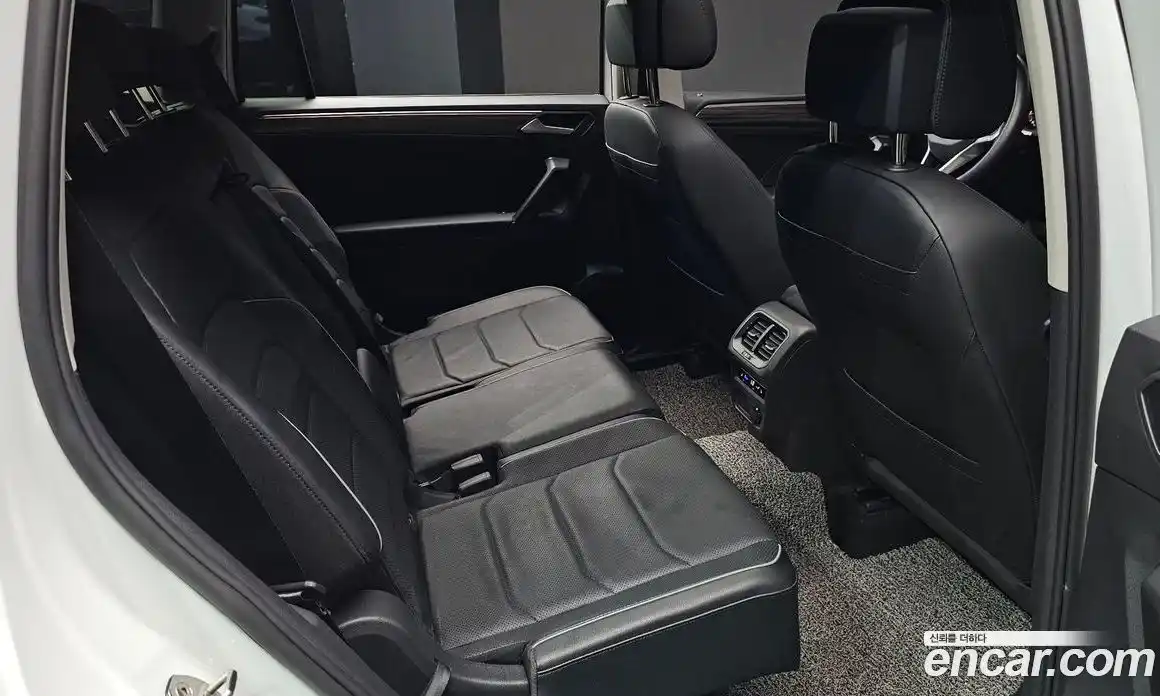 Volkswagen Tiguan 2022 2.0 автомат (гидро), фото 17