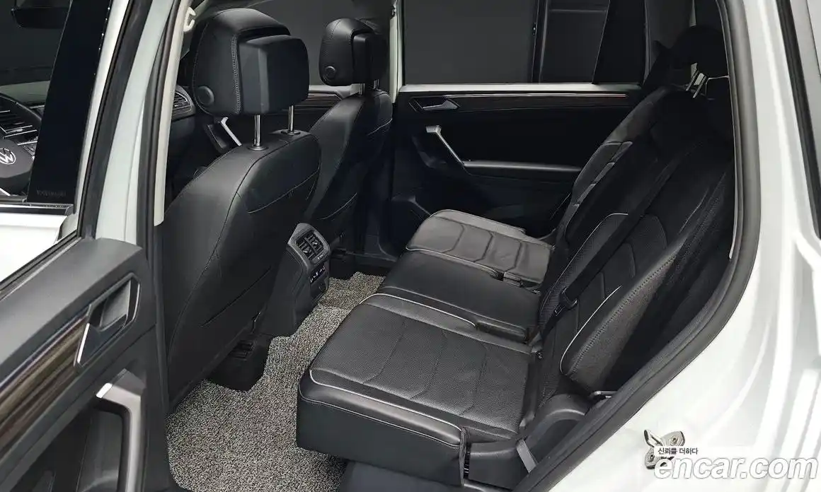 Volkswagen Tiguan 2022 2.0 автомат (гидро), фото 18