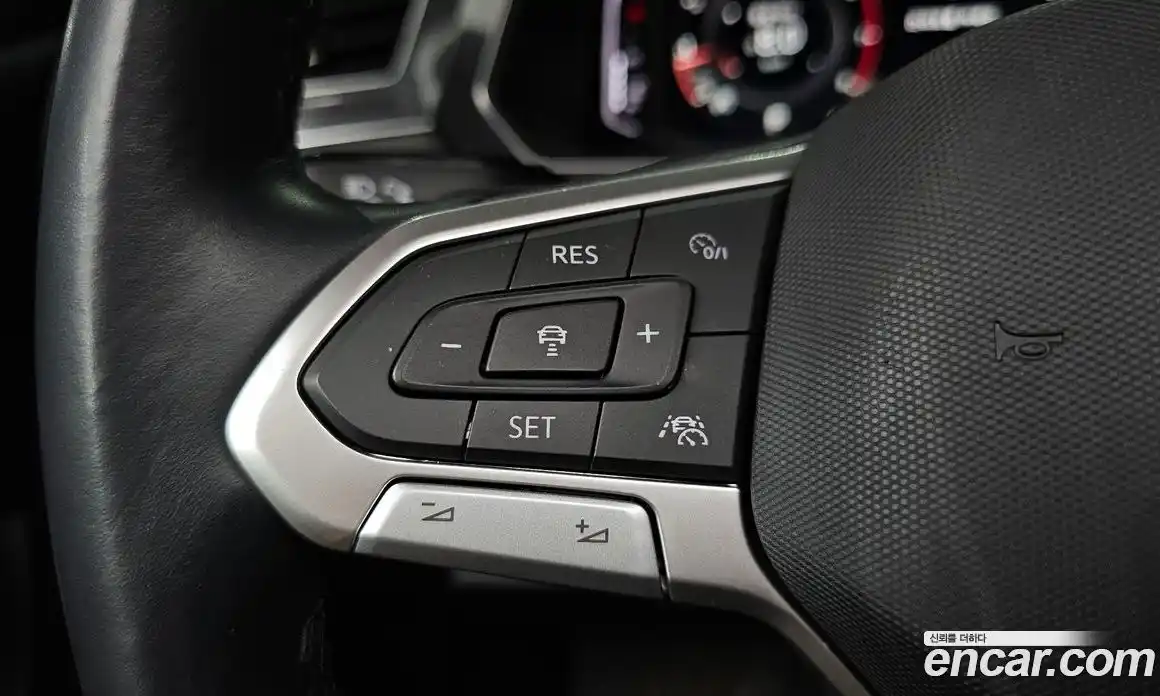 Volkswagen Tiguan 2022 2.0 автомат (гидро), фото 28