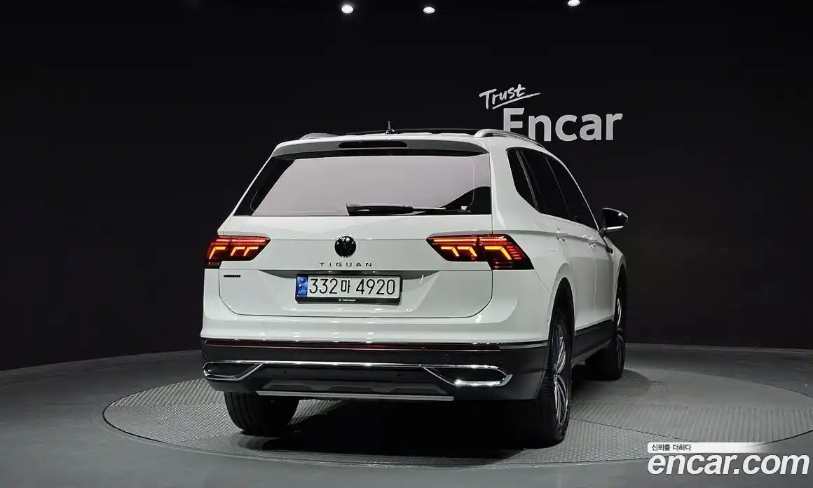 Volkswagen Tiguan 2022 2.0 автомат (гидро), фото 4