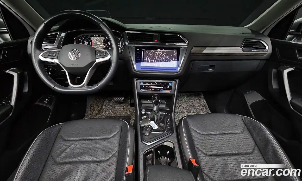 Volkswagen Tiguan 2022 2.0 автомат (гидро), фото 10