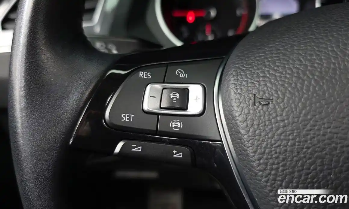 Volkswagen Tiguan 2020 2.0 автомат (гидро), фото 22