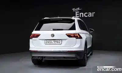 Volkswagen Tiguan 2020 2.0 автомат (гидро), миниатюра 4