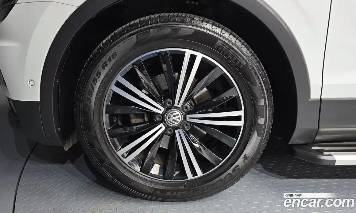Volkswagen Tiguan 2020 2.0 автомат (гидро), фото 5