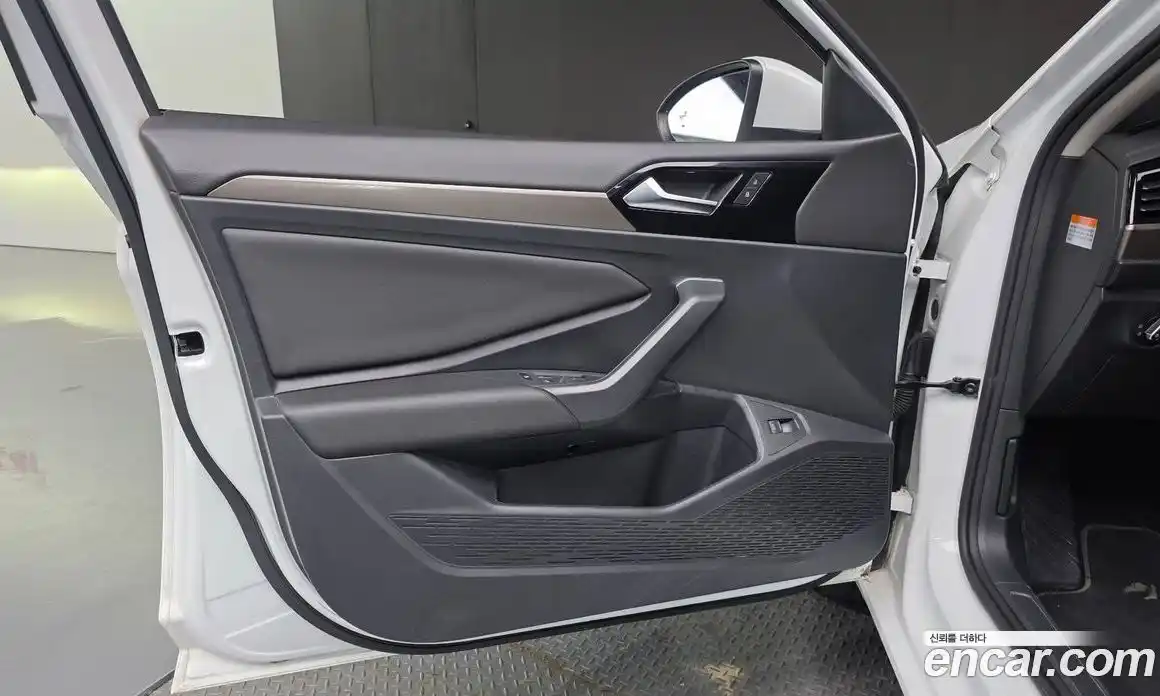 Volkswagen Jetta 2021 1.4 автомат (гидро), фото 14