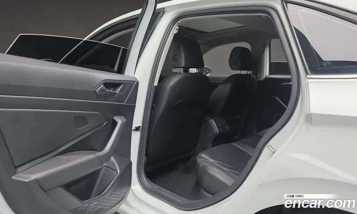 Volkswagen Jetta 2021 1.4 автомат (гидро), фото 22