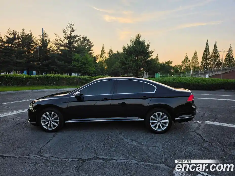 Volkswagen Passat 2021 2.0 автомат (гидро), фото 11