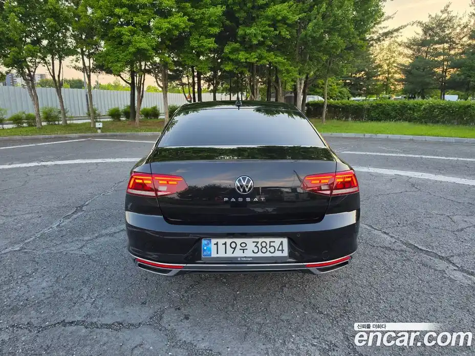 Volkswagen Passat 2021 2.0 автомат (гидро), фото 4